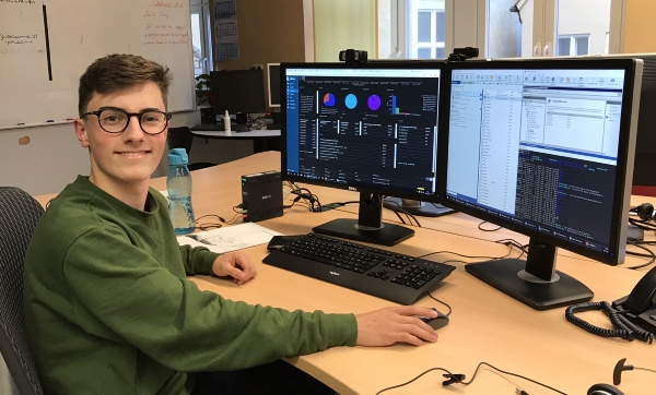 Unser neuer Azubi Theodor Stahl beginnt seine Ausbildung